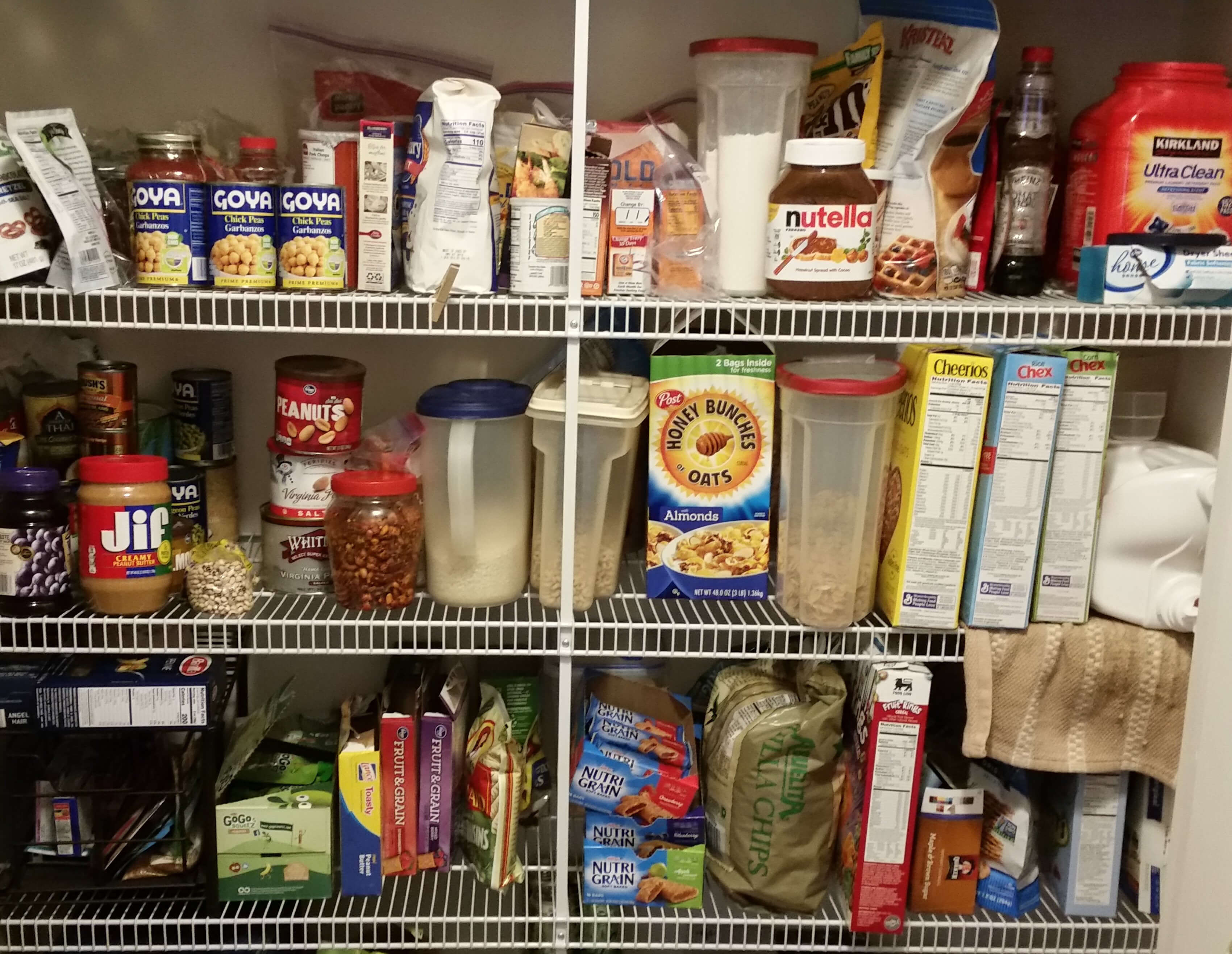 https://www.richmondsavers.com/wp-content/uploads/2018/01/pantry-clean-out.jpg